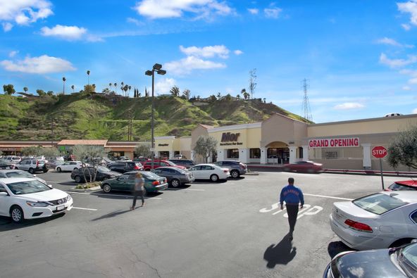 Colton Courtyard: 1200-1350 E Washington St, Colton, CA 92324